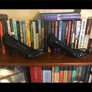 Tory Burch Navy Pumps Size 10